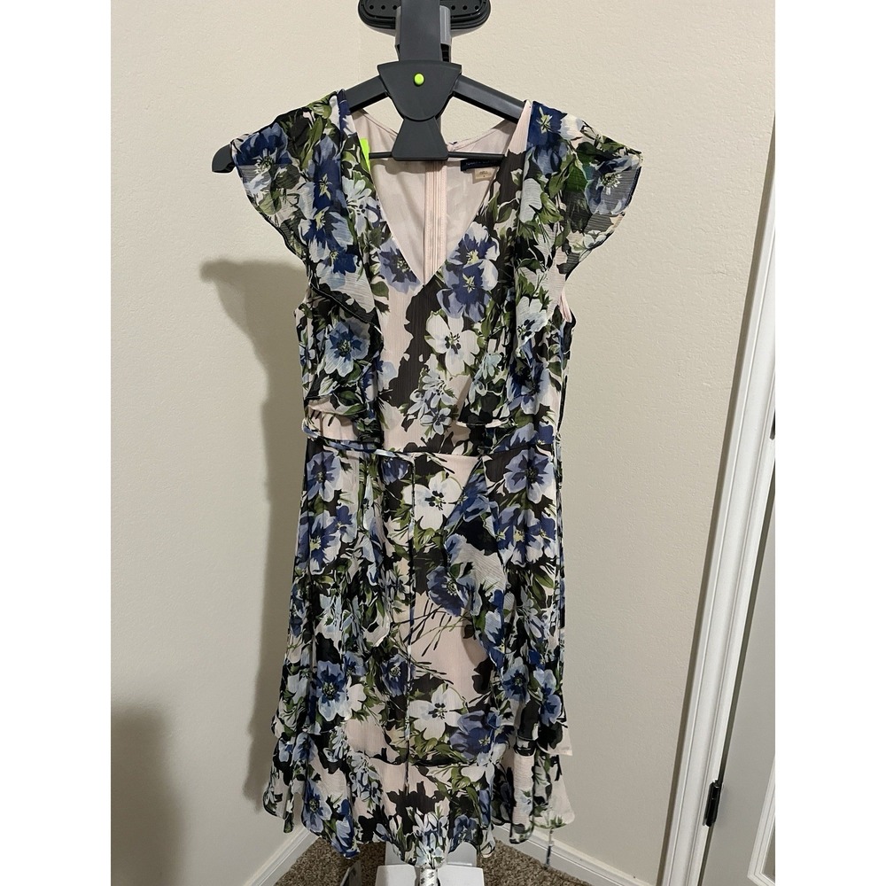 TOMMY HILFIGER Powder Multi Chiffon Floral Flutter-Sleeve Dress Size 6